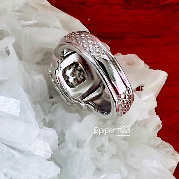 EUC Judith Ripka JR TWO Fontaine Diamond Signet Ring 7 - Picture 7 of 7